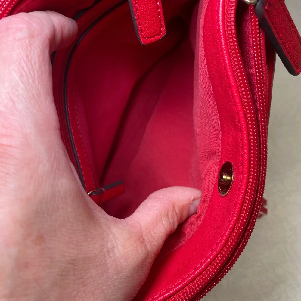 Liz Claiborne Red Crossbody Purse Tassel Accent Adjustable Strap Gold Tone Bag